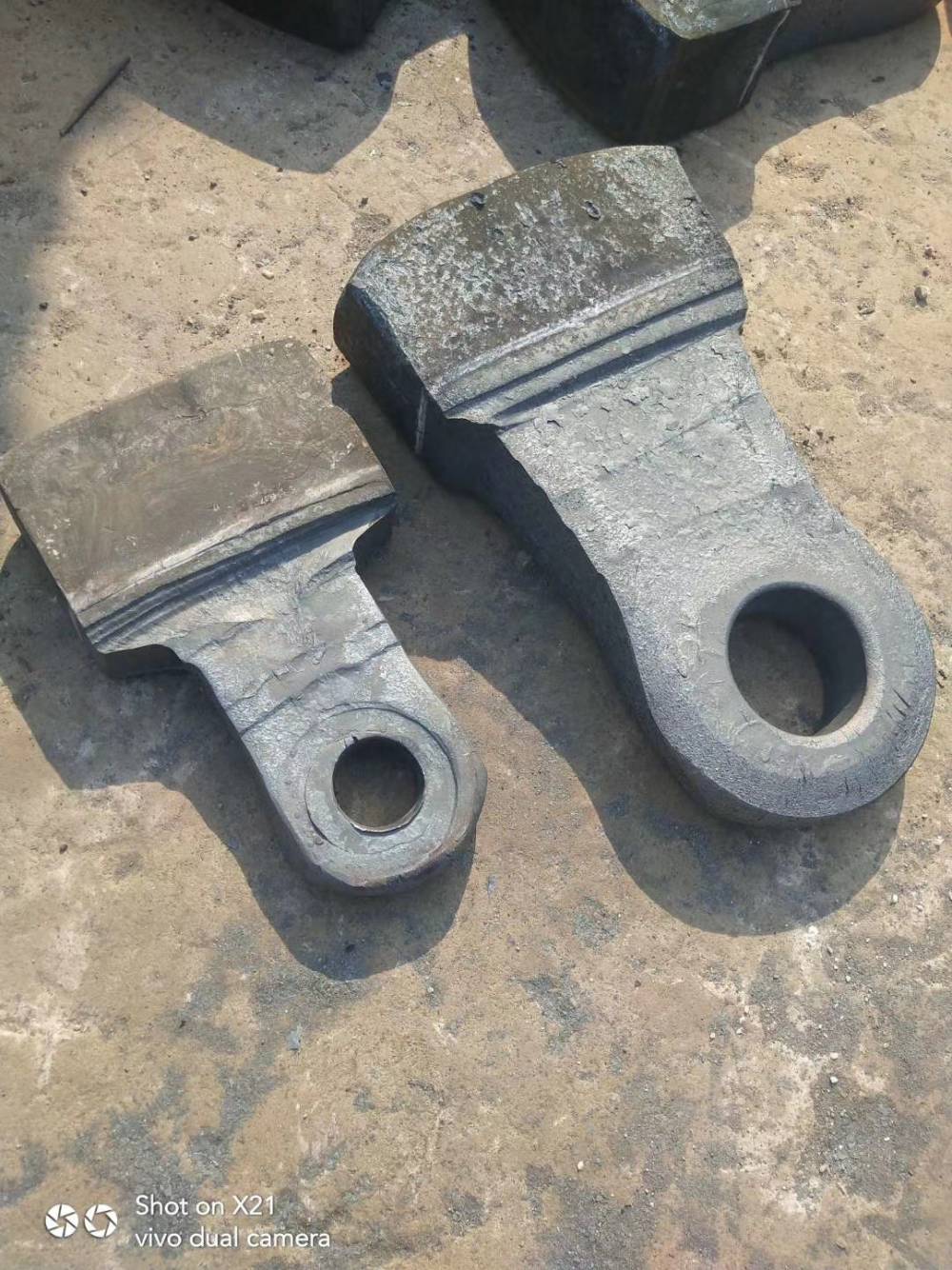 火車輪鍛打耐磨錘頭 破碎機錘頭配件 支持各種規(guī)格 爍磊鍛造
