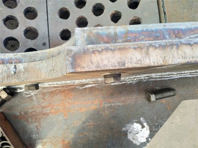 溫縣金屬破碎機(jī)及元科金屬粉碎機(jī) 廢舊轎車金屬破碎機(jī)價格與礦山機(jī)械設(shè)備配件解析